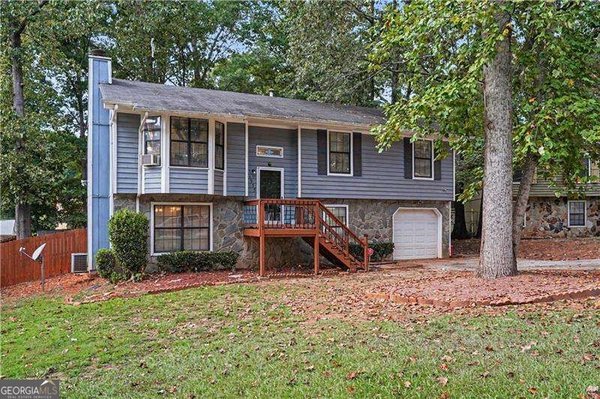 1955 Woodlot Trail, Lithonia