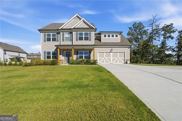 main picture of 8415 Calloway Club Drive, Cumming