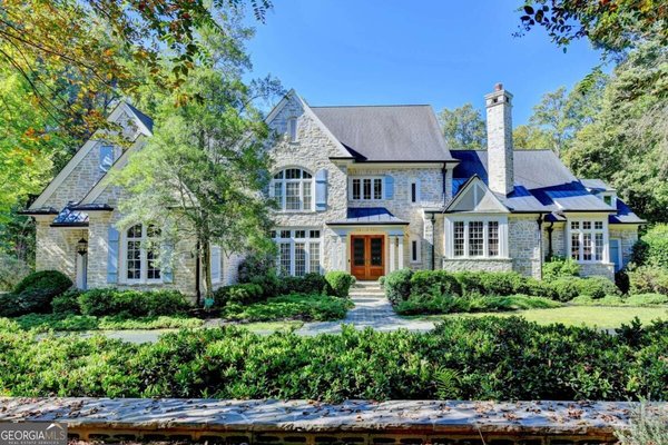 main picture of 440 Old Homestead Trail, Johns Creek