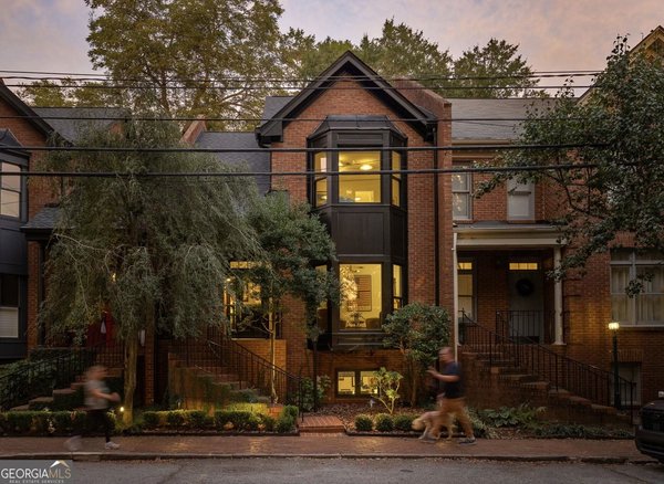 233 Sycamore Place, Decatur
