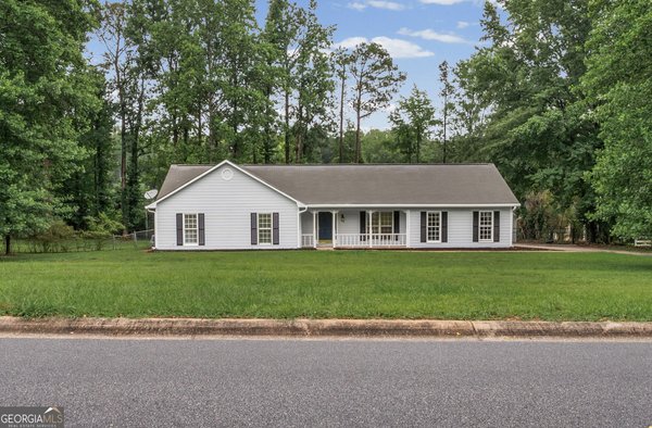 60 London Lane Sharpsburg