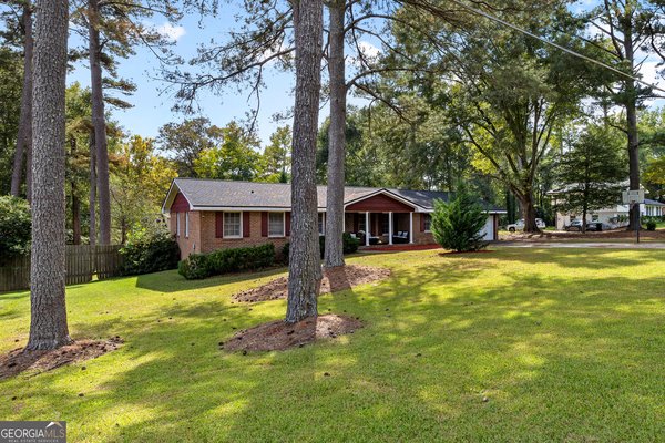 2045 Forest Drive Fayetteville
