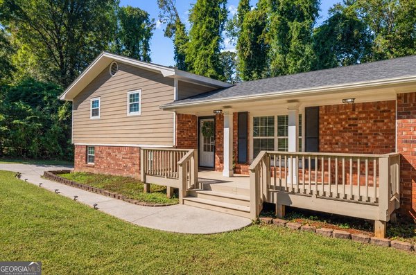 3381 Ember Street, Marietta
