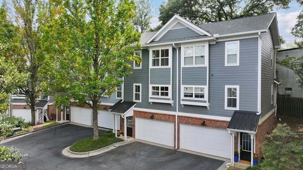242 Carlyle Park Drive, Atlanta