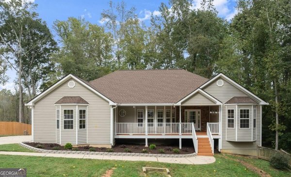 main picture of 7435 Ivy Grove Street, Cumming