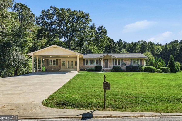 52 End Road, Covington