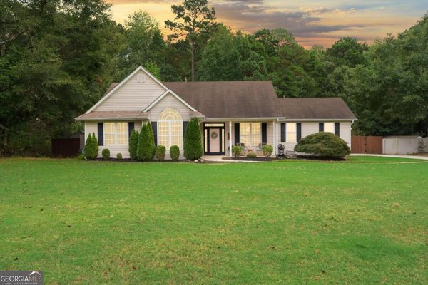 10 Chemin Place Sharpsburg