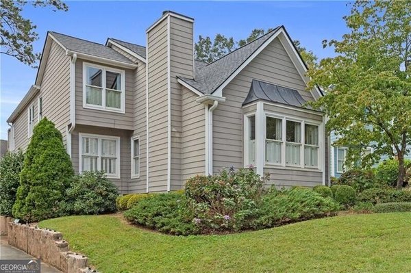 main picture of 1055 Club Place, Atlanta