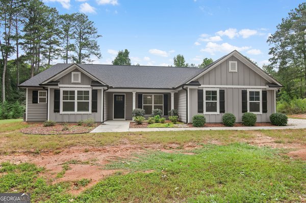 1788 Standing Rock Road, Senoia