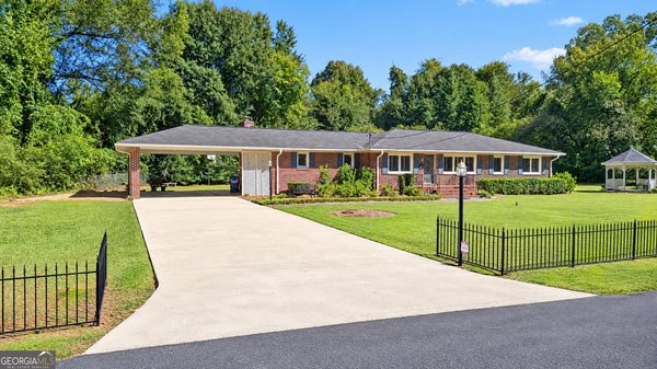 110 Sequoia Drive, Rome