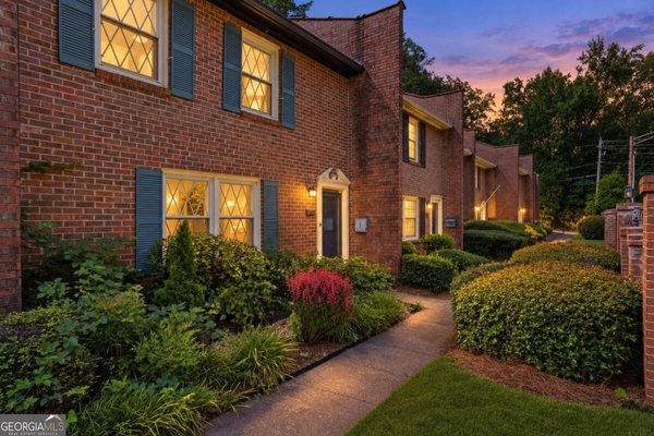 1111 Scott Boulevard, Decatur