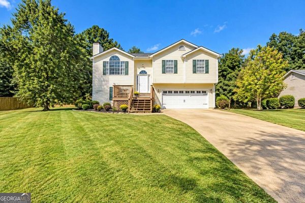 main picture of 189 Robert Drive, Braselton