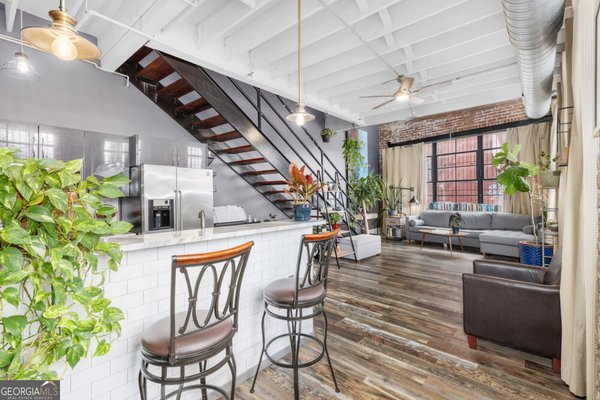 LOFTMAN LOFTS