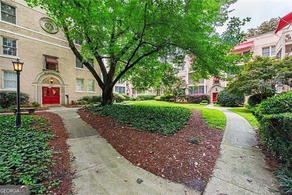Peachtree Commons