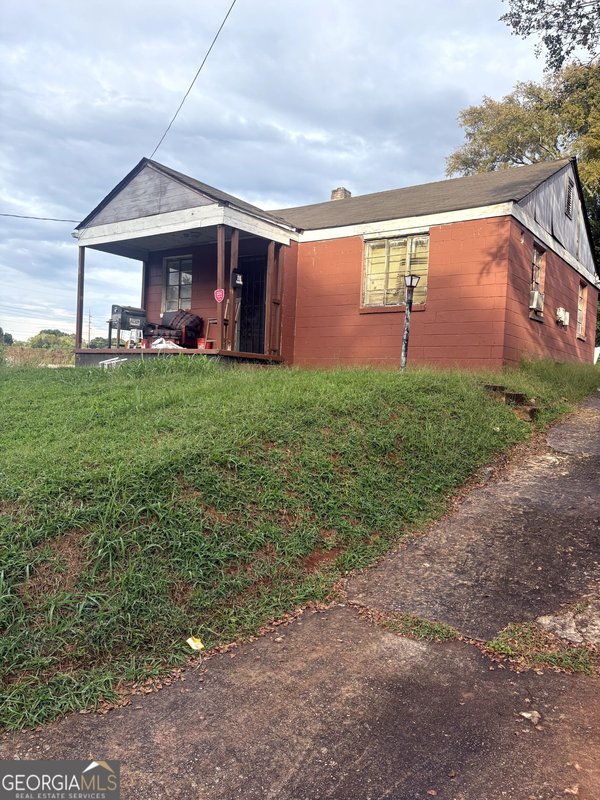 main picture of 922 Garibaldi Street, Atlanta