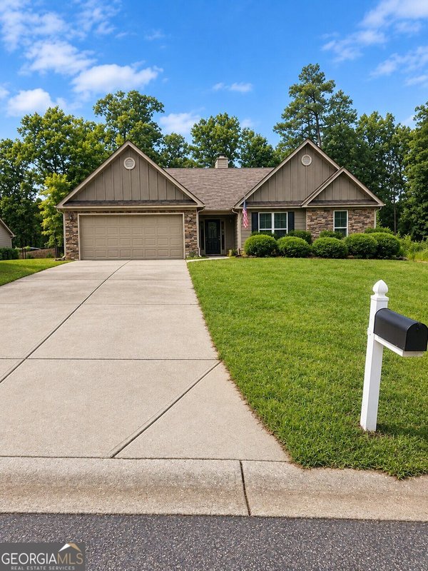 140 Rolling Oaks Lane, Colbert