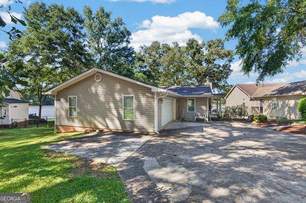 174 Honeysuckle Road, Milledgeville