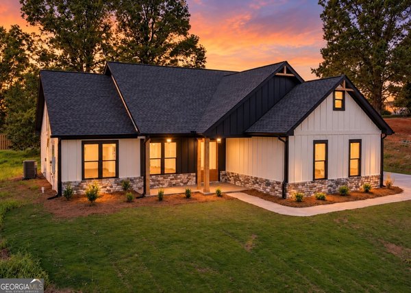 373 Stonington Drive Mount Airy