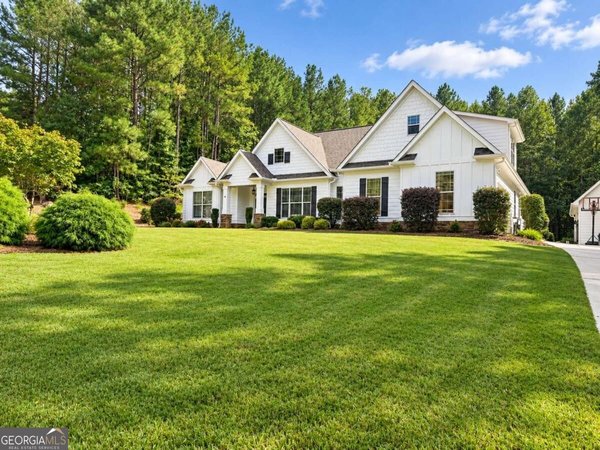 260 Timbercreek Estates Drive Sharpsburg