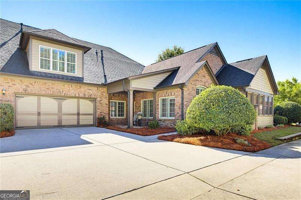 120 Chastain Road, Kennesaw