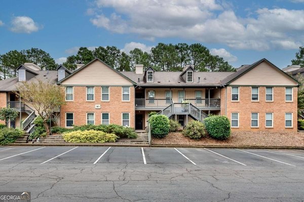 1605 Beaumont Circle Duluth
