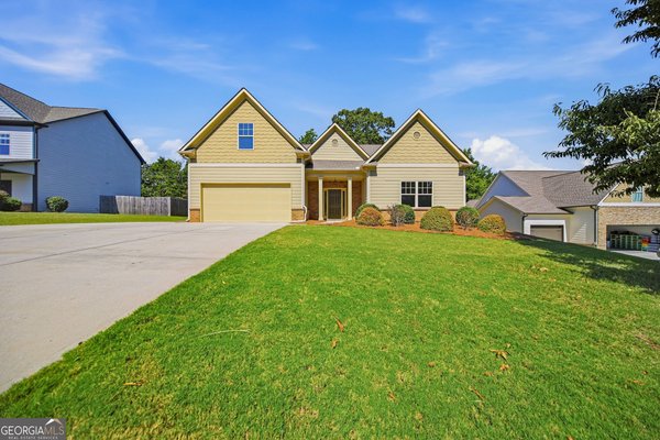 Picture of Neighborhood WHITE HORSE CREEK PH 1 in Flowery Branch, GA