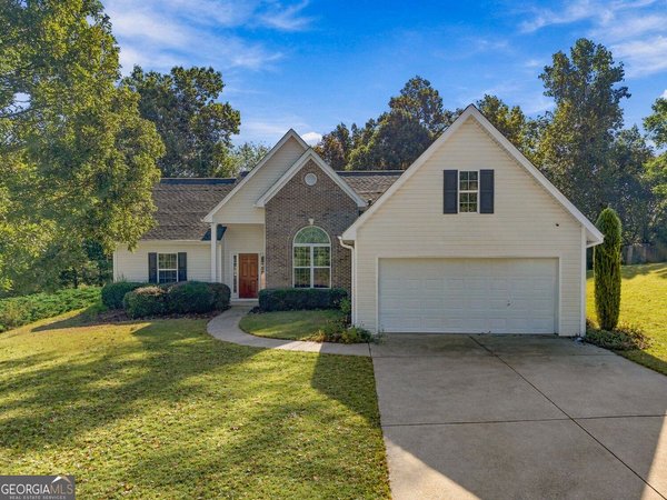 2517 Weycroft Circle, Dacula