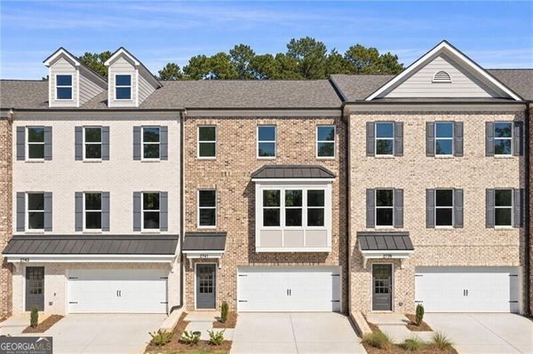 2737 Hallwood Lane, Suwanee