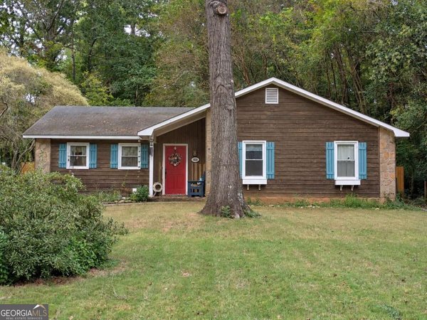 1026 Confederate Drive, Macon