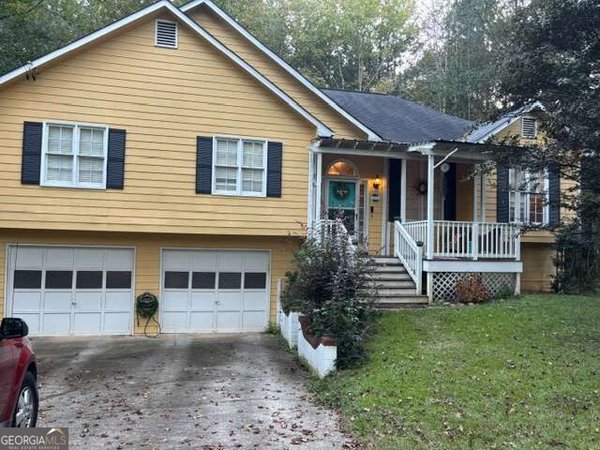 176 Landing Trail, Powder Springs