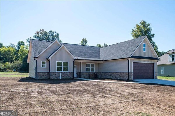 316 Larkspur Drive Calhoun