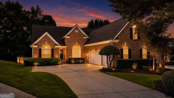 529 Morning Place Way Suwanee