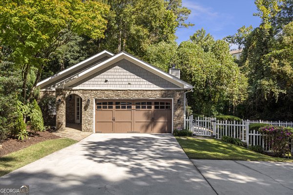 2871 Dorby Close Brookhaven