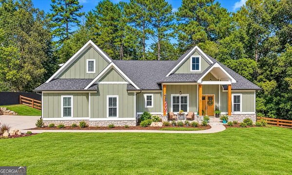 2 Everwood Court, Rome