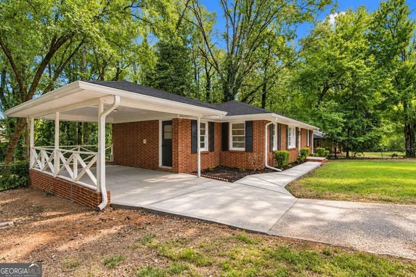 3944 Creel Drive Lithia Springs