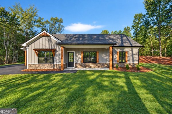 920 Youngs Farm Road, Cedartown
