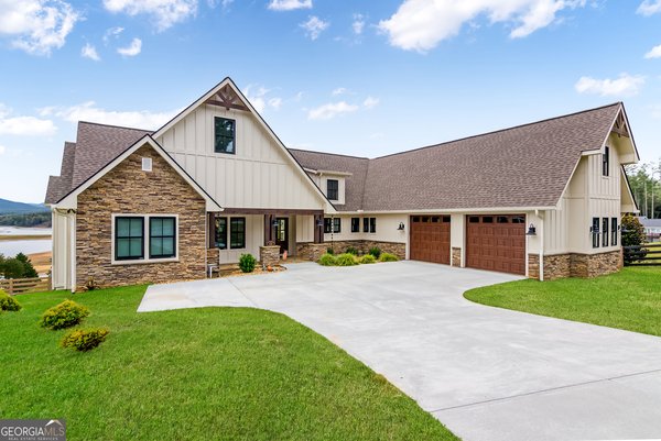 138 Clearview Lane, Blairsville