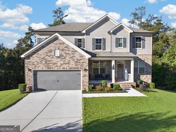 518 Eagles Point, Fairburn