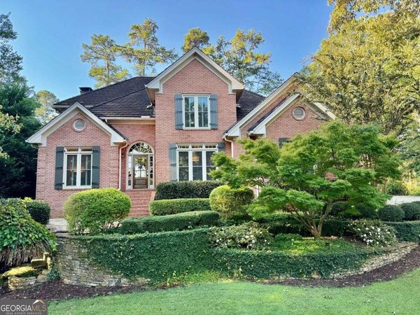 1450 Lakemist Court, Roswell