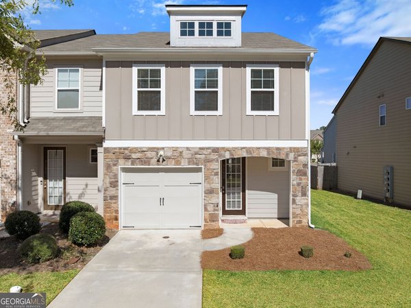 5152 Madeline Place, Stone Mountain