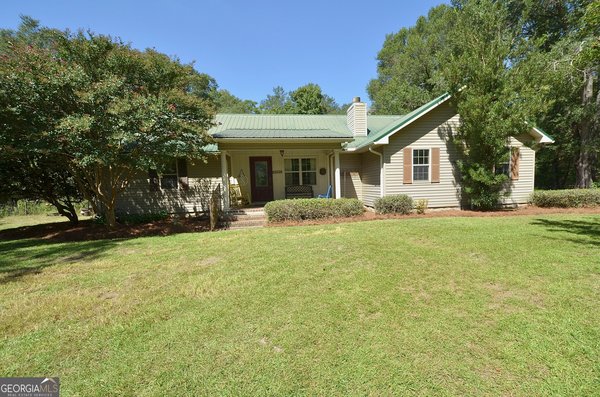 2863 Plainfield Road, Chester