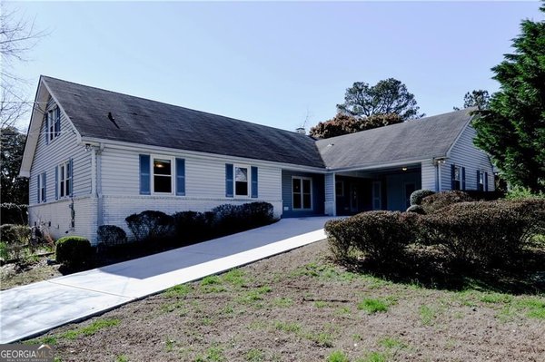 5063 Happy Hollow Road, Atlanta