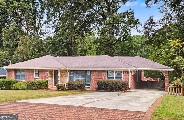 1278 Poplarcrest Circle, Atlanta