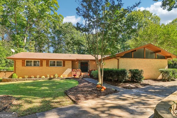 16 Perthshire Drive Peachtree City