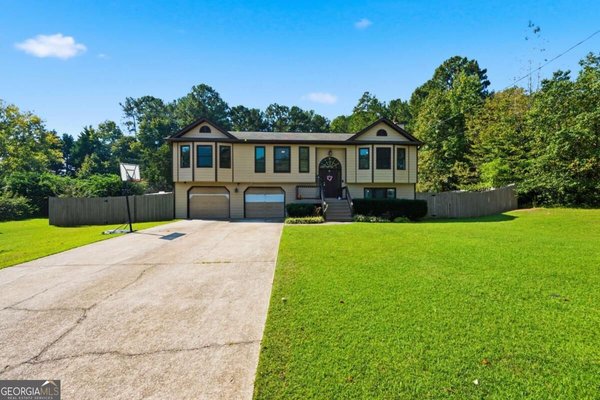 1490 Chalet Circle Lawrenceville