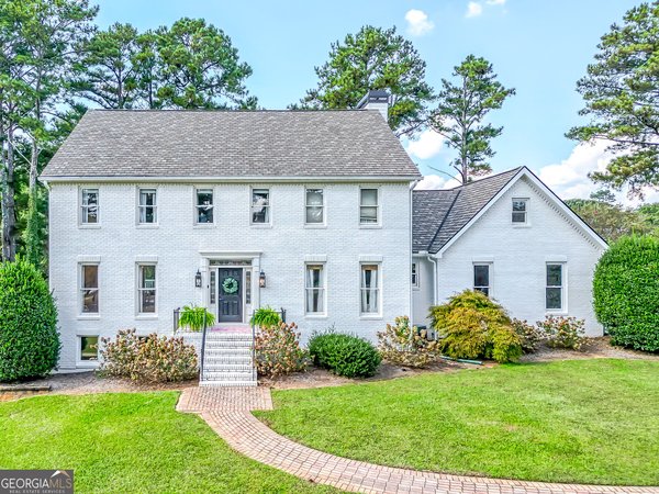 730 Shaw Road, Sharpsburg