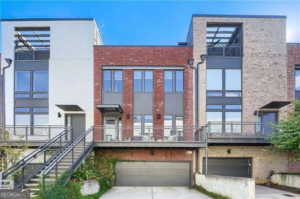 1305 Chelsea Circle, Atlanta