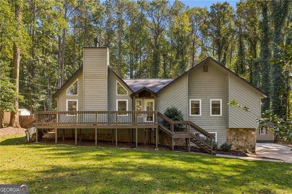 107 Emerald Cove Drive, Woodstock
