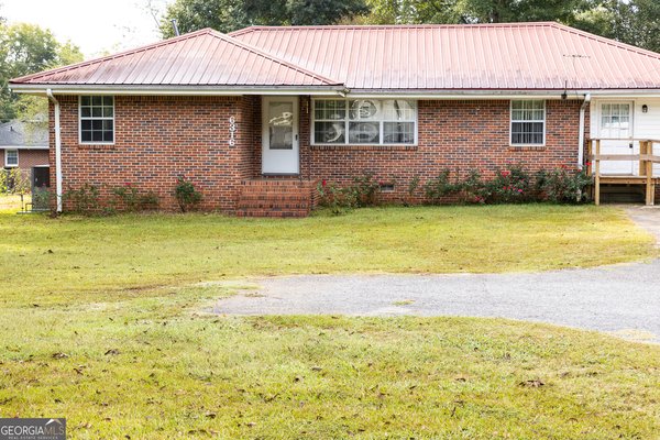 6316 74 Highway Yatesville