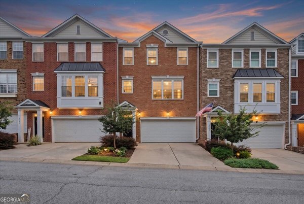 3801 Chattahoochee Summit Drive, Atlanta